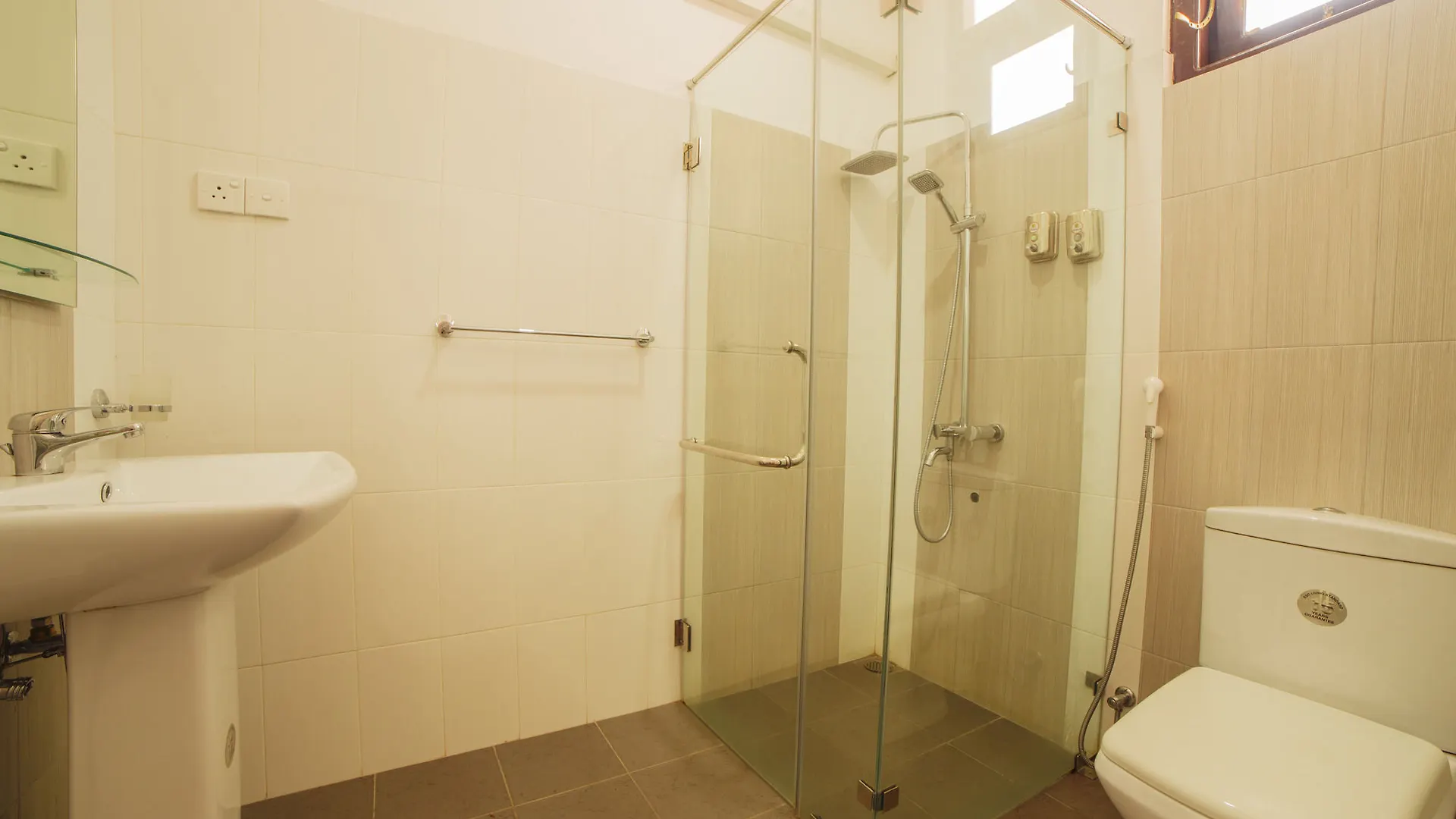 Shanketha Palace Hotel Negombo